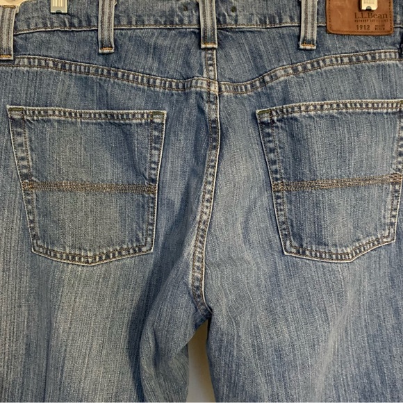 L.L.Bean standard fit 1912 jeans - Picture 6 of 12